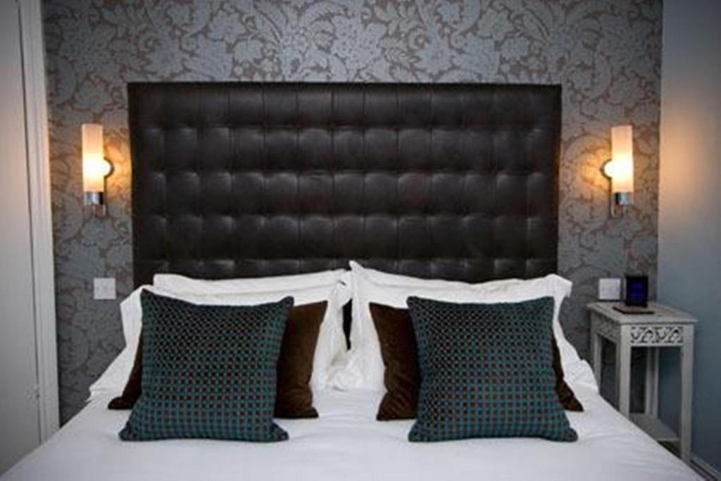 The Bijou Hotel Harrogate Room photo